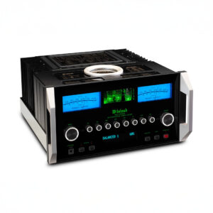 High-end audio amplifier with digital display