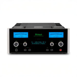 Front view of McIntosh stereo receiver MAC7200.