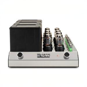 High-end stereo amplifier with vacuum tubes.