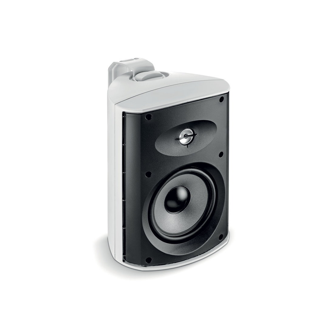 focal-100-od6-white-product-image-1 Focal 100 OD6 outdoor speaker in white, grille removed
