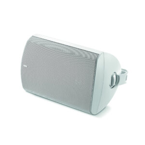 focal-100-od8-white-product-image-4 Focal 100 OD8 outdoor speaker in white, angled view with bracket