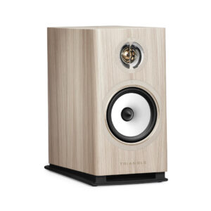 triangle-solstice-3-birch-product-image-2 Triangle Solstice 3 speaker in Birch, angled view