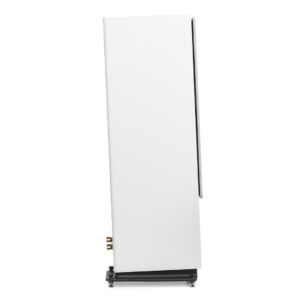 Triangle Solstice 8 floorstanding speaker in White with grille, side view
